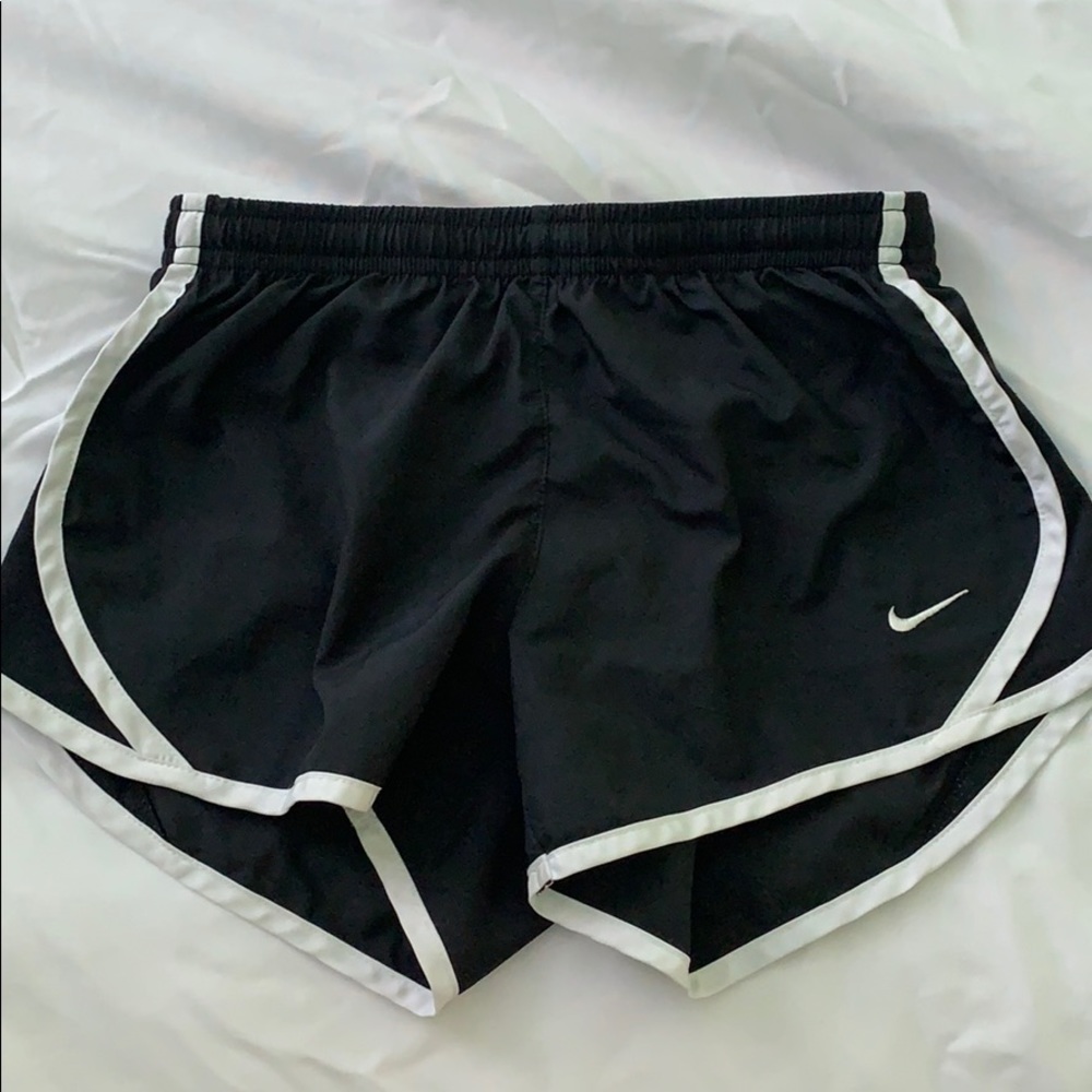 black and white nike shorts